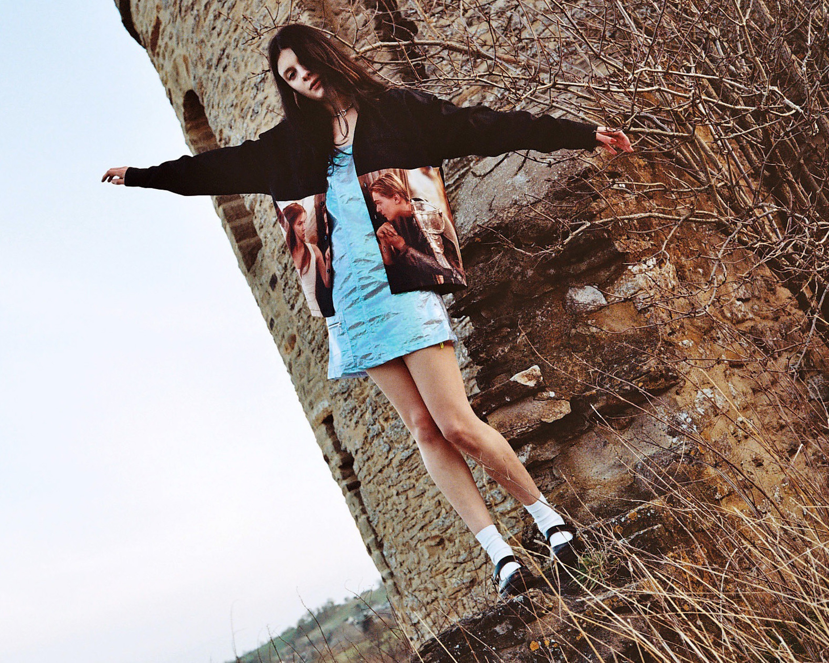 Bella howard x girl x baz luhrman11